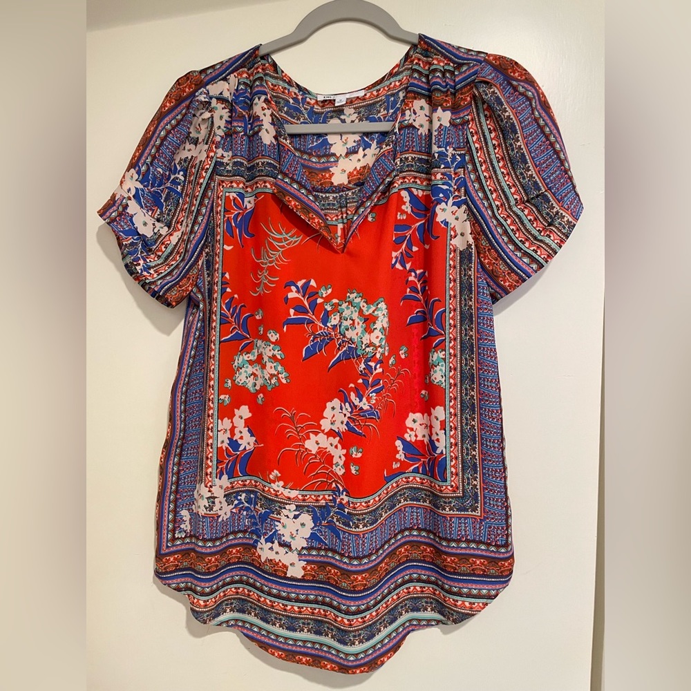 DR2 size medium red, blue, cream multi-color blouse top.